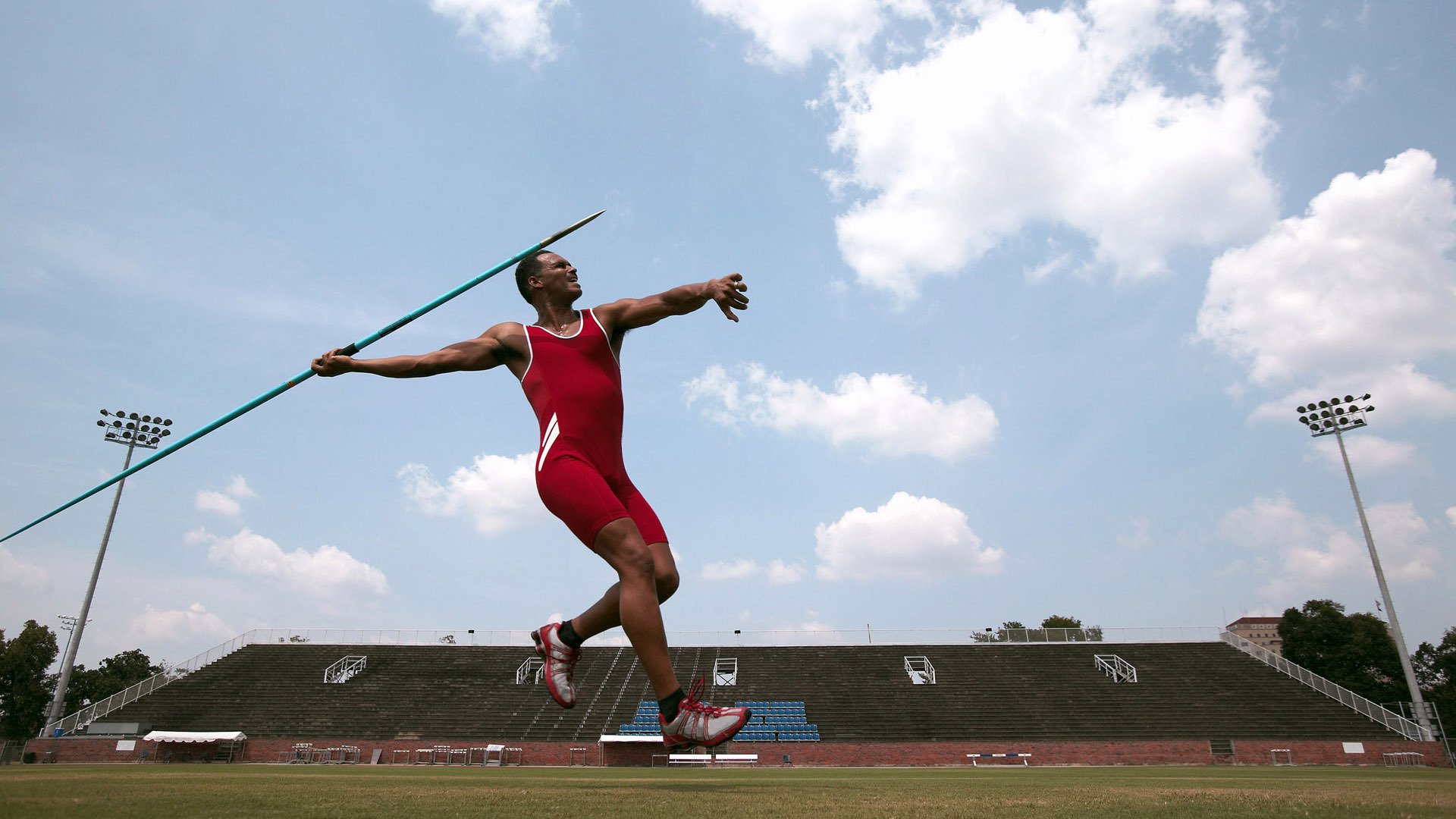 皇家马德里队员备战凯旋门,信心满满,皇家马德里队门将